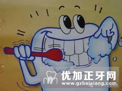 男人怎样保护自己的牙齿?男人正确的刷牙方法有哪些